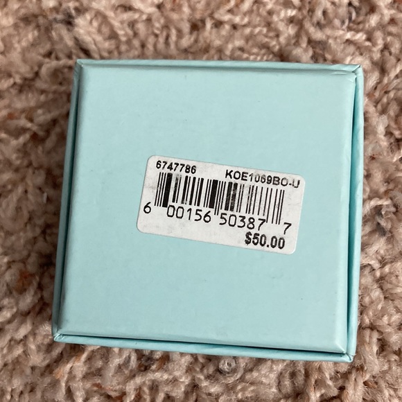 Tesori Mondo Sterling Silver Studs - Picture 3 of 5